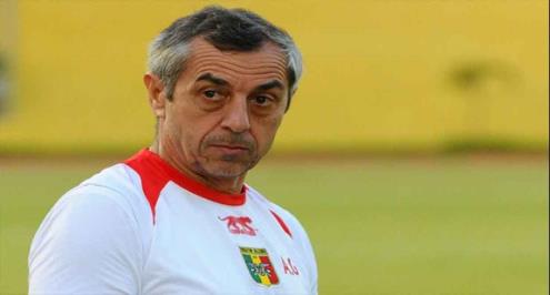 الزمالك: جيريس مرشح لخلافة حلمي.. ولن نتعاقد مع مدرب عاطل